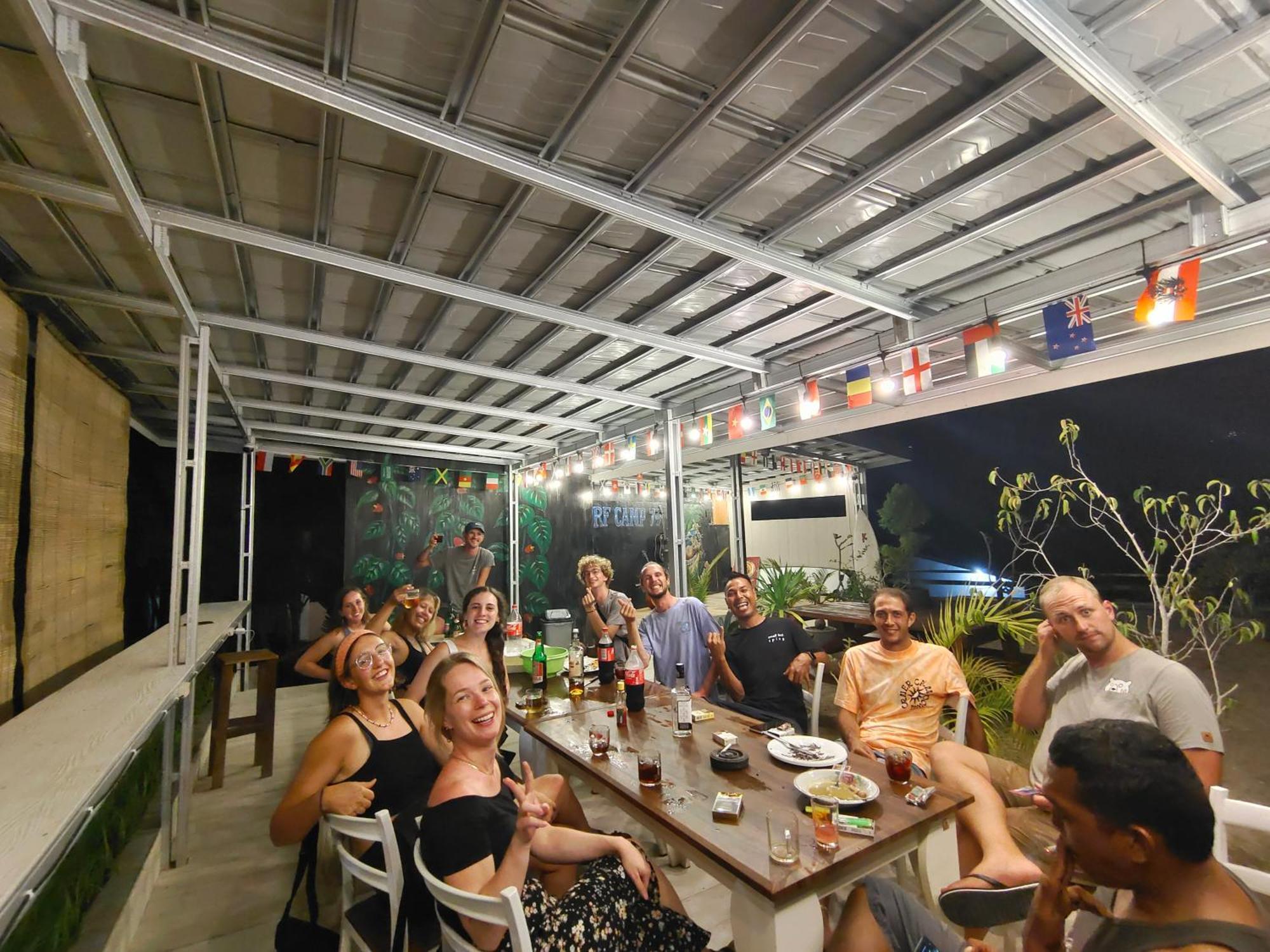 Surf Camp 79 Otel Kuta  Dış mekan fotoğraf