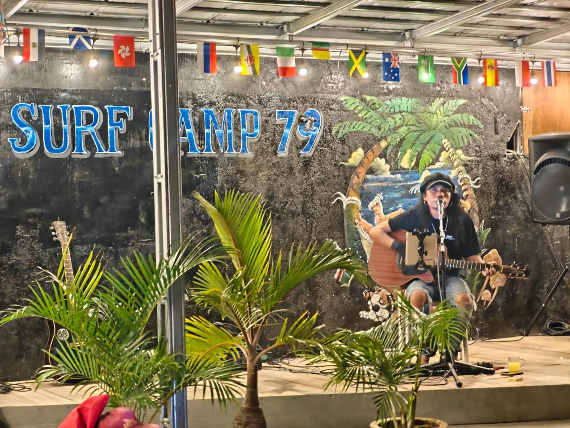 Surf Camp 79 Otel Kuta  Dış mekan fotoğraf